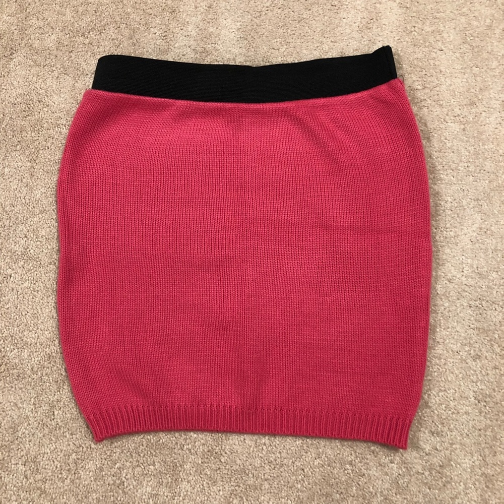 NWOT Ribbed Knit Sweater Skirt